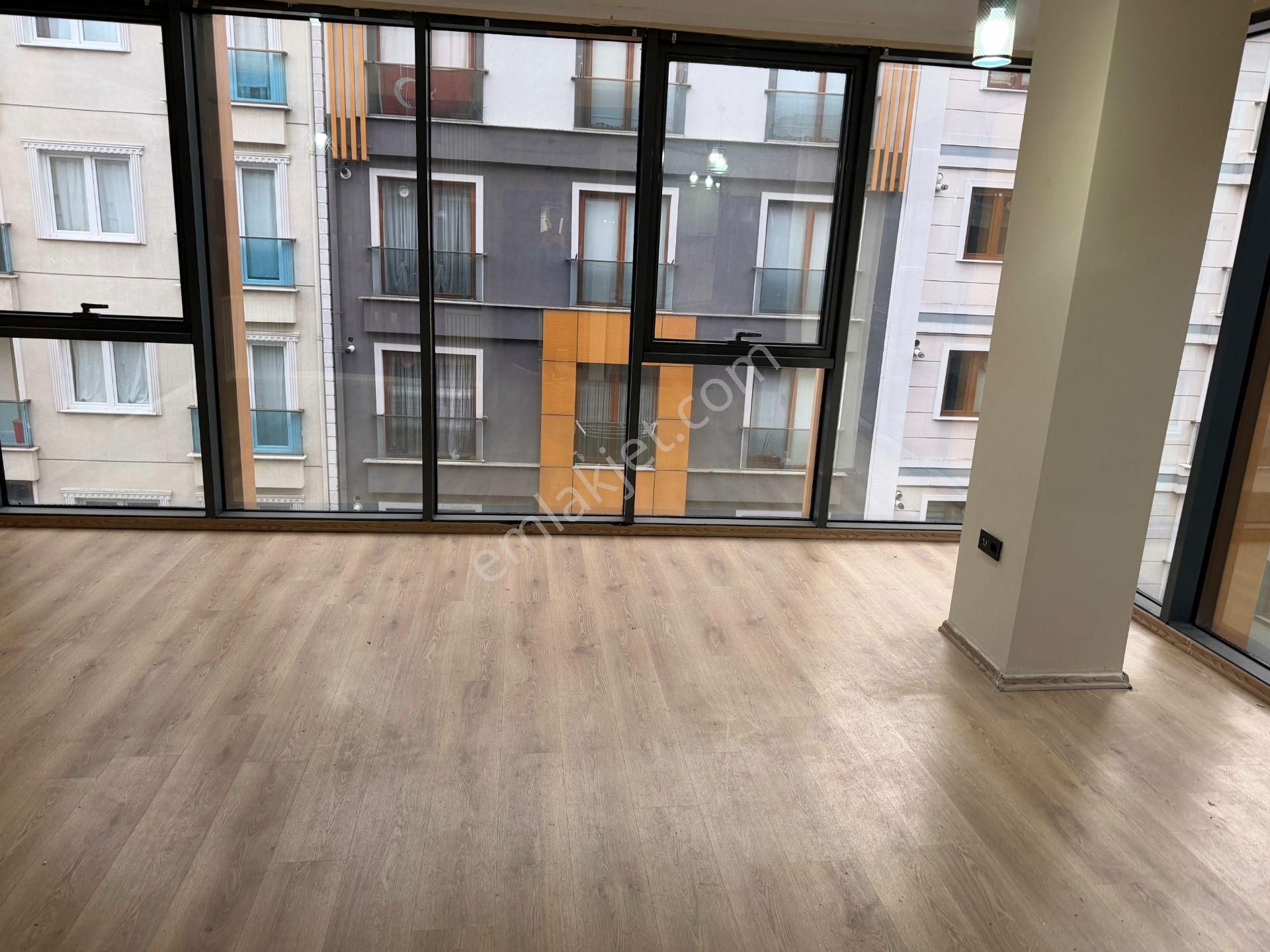 Sancaktepe Ticaret Merkezi 8 Yıllık Otoparklı 50m2 Kiralık Ofis - Görsel 12