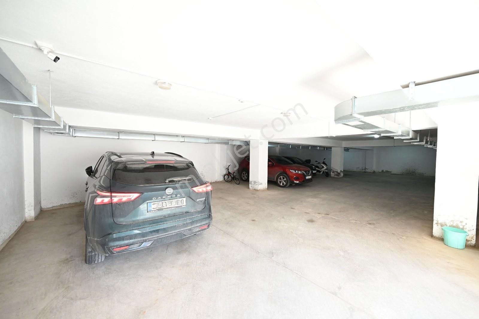 Üstünkent'ten Forum Avm Civarı 3+1 D. Gazlı Havuzlu K. Otoparklı