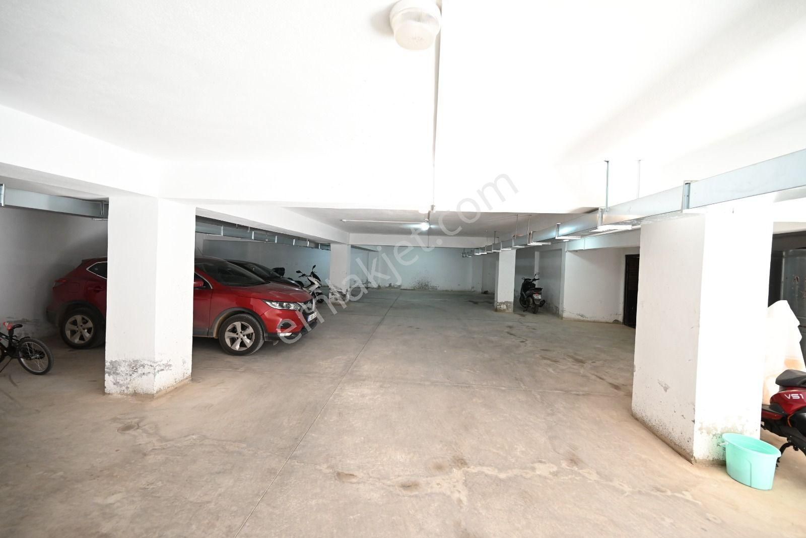 Üstünkent'ten Forum Avm Civarı 3+1 D. Gazlı Havuzlu K. Otoparklı - Görsel 44