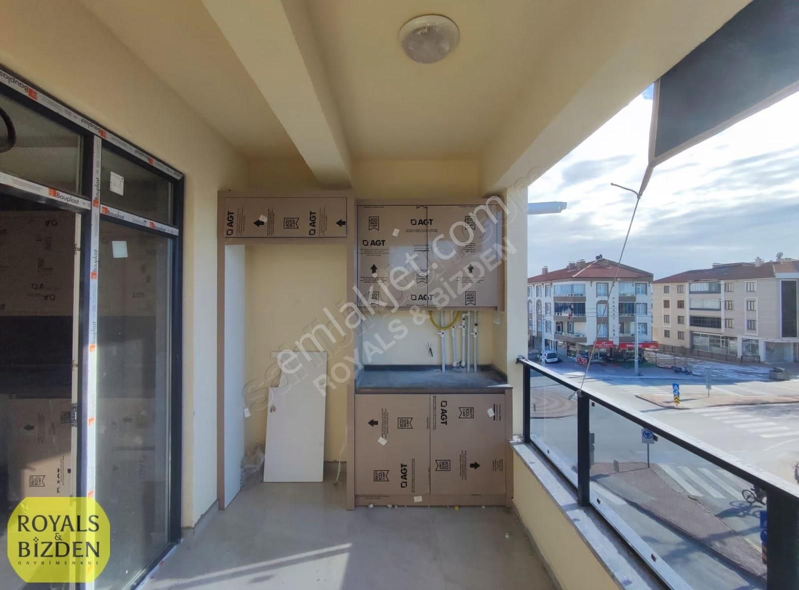 Selçuklu Hanaybaşı Mh.2+1 Sıfır Cam Balkonlu Geniş Kiralık Daire - Görsel 9