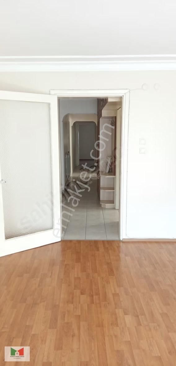 Karşıyaka Bahçeli Evler Mahallesi, Girne Cad.yakını 3+1 Satılık - Görsel 12