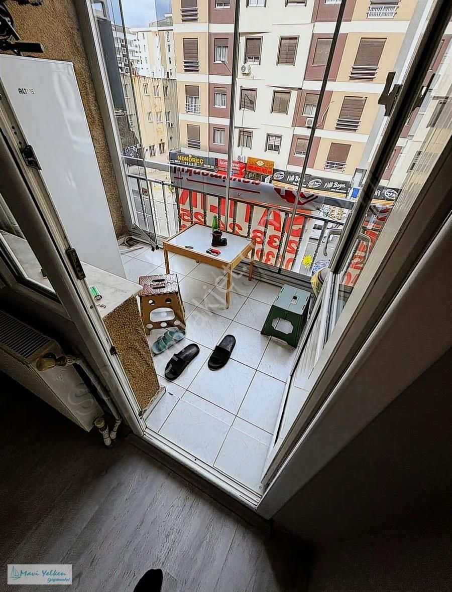 Narlıdere'de Harika Konum Bakımlı Metro Yakını 3+1 Satılık Daire - Görsel 3