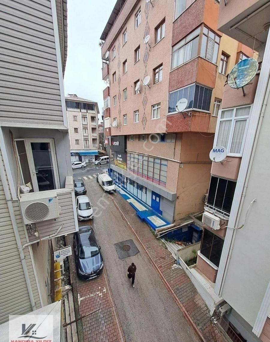 Çarşıya Yakın 2 + 1 Kombili 95 M2 Kiralık Bakımlı Arakat Daire - Görsel 20