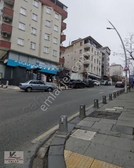 Çarşıya Yakın 2 + 1 Kombili 95 M2 Kiralık Bakımlı Arakat Daire - Görsel 3