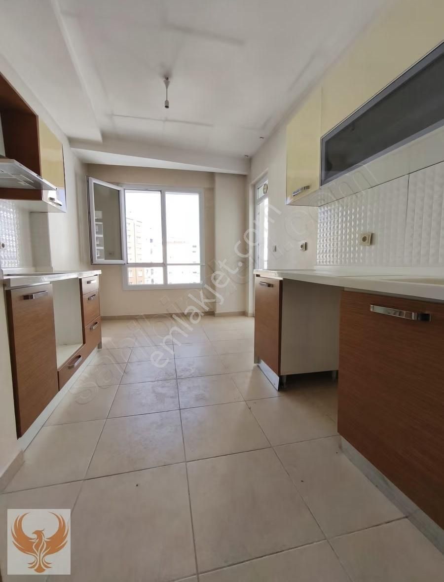 Anka'dan Kiralık Anayurt Tramvay Durağı Önünde 3+1 Temiz Daire