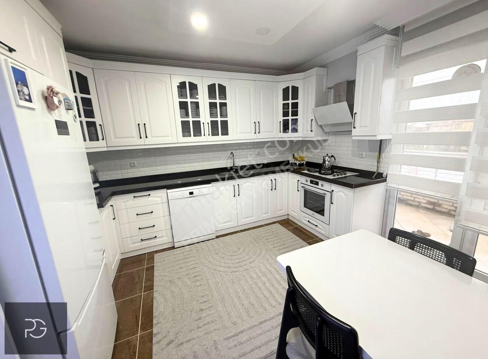 Merkezi Lokasyonda Kaçırılmayacak 150 M² 3+1 Ara Kat Lüks Daire! - Görsel 19