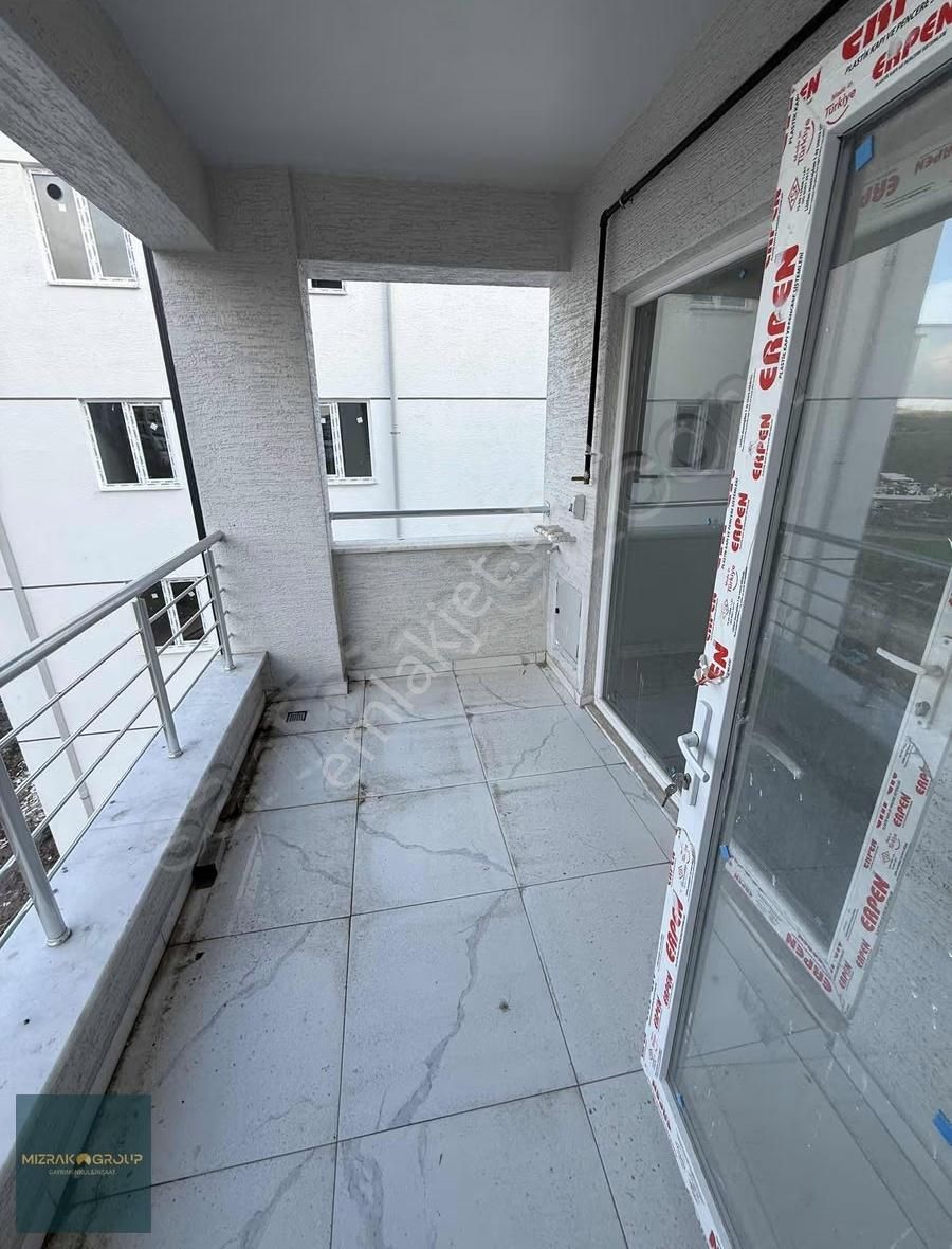Arakat Önü Açık 2+1 Sıfır Daire Tek Bloklu Site - Görsel 11