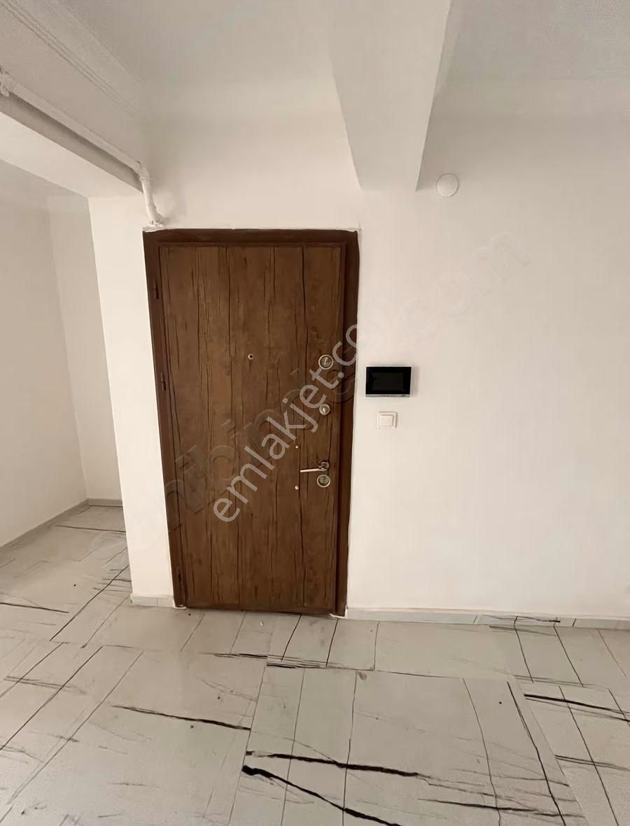 Banaz İstasyonda Geniş 2+1 130m2 Hazır 2.kat Daire - Görsel 15