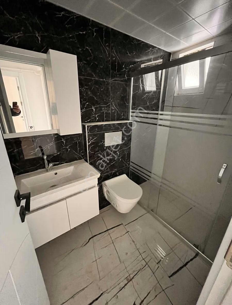 Banaz İstasyonda Geniş 2+1 130m2 Hazır 2.kat Daire - Görsel 10