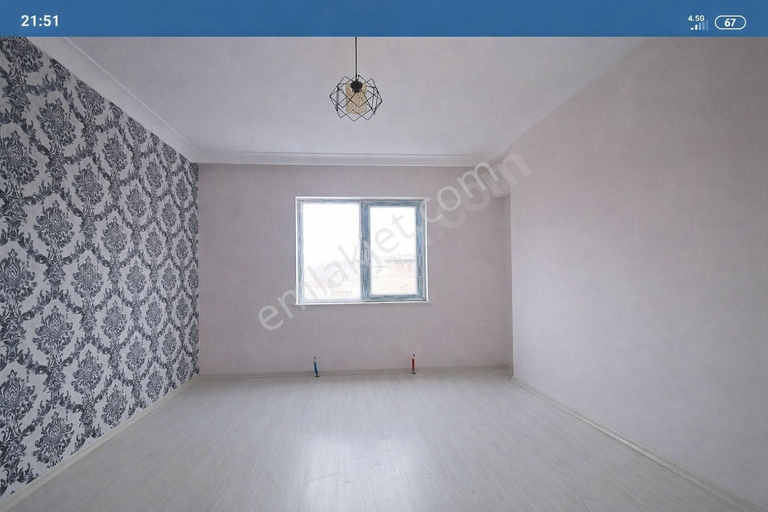 Sağlık Ocağı, Marketler,pazar, Otobüs Durağına 5 - Görsel 15