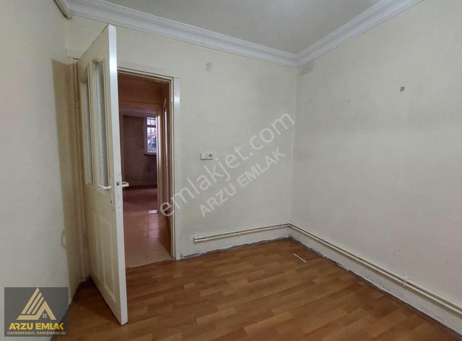 Arzu Emlaktan Gazi Mah Kiralık Kot1balkonlu Daire Okullara Yakın - Görsel 4