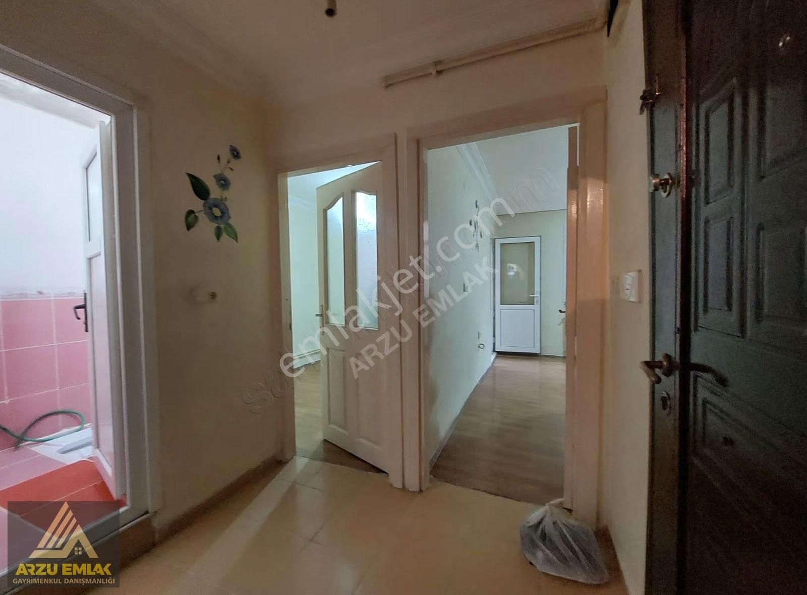 Arzu Emlaktan Gazi Mah Kiralık Kot1balkonlu Daire Okullara Yakın - Görsel 5