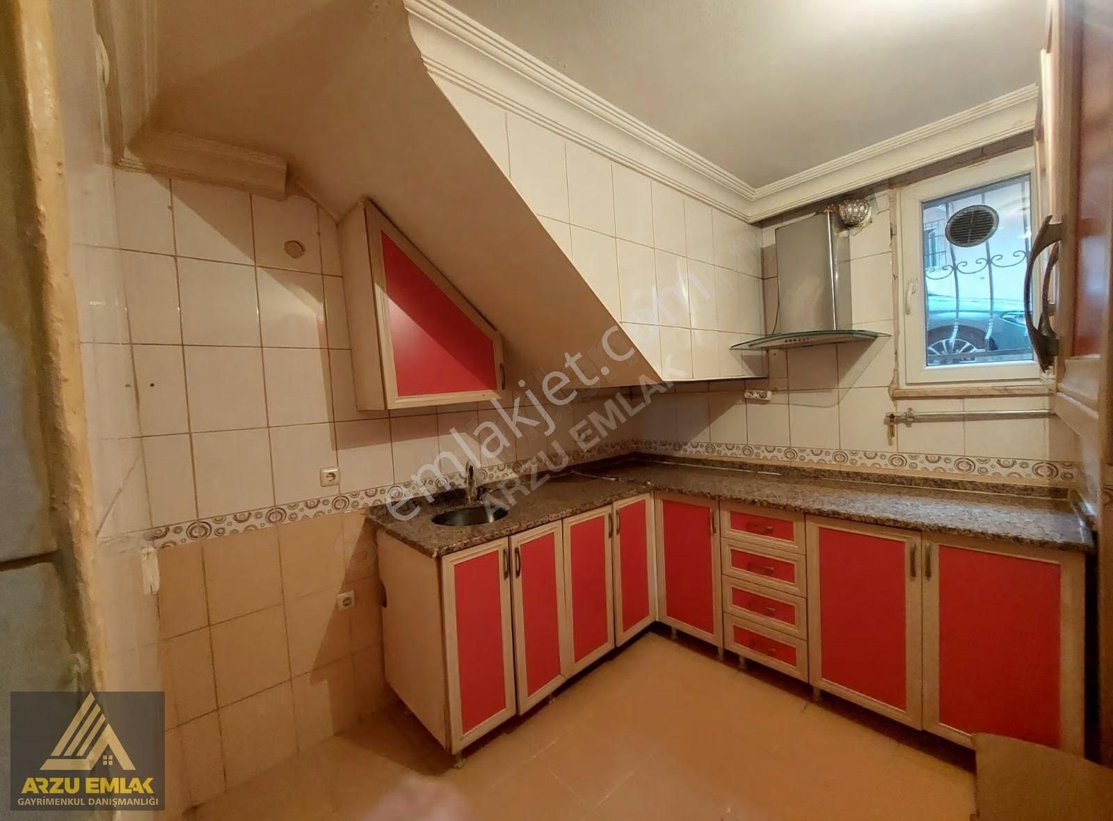 Arzu Emlaktan Gazi Mah Kiralık Kot1balkonlu Daire Okullara Yakın - Görsel 21