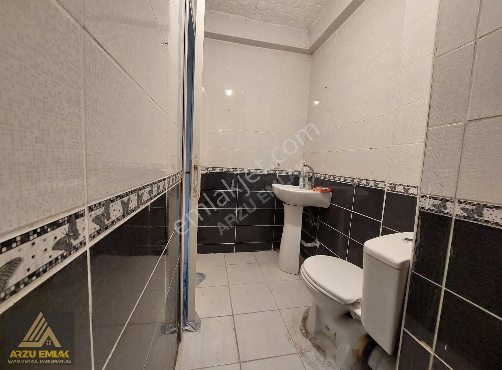 Arzu Emlaktan Zübeydehanım Mah Kiralık 2+1 Kot1 Daire - Görsel 23