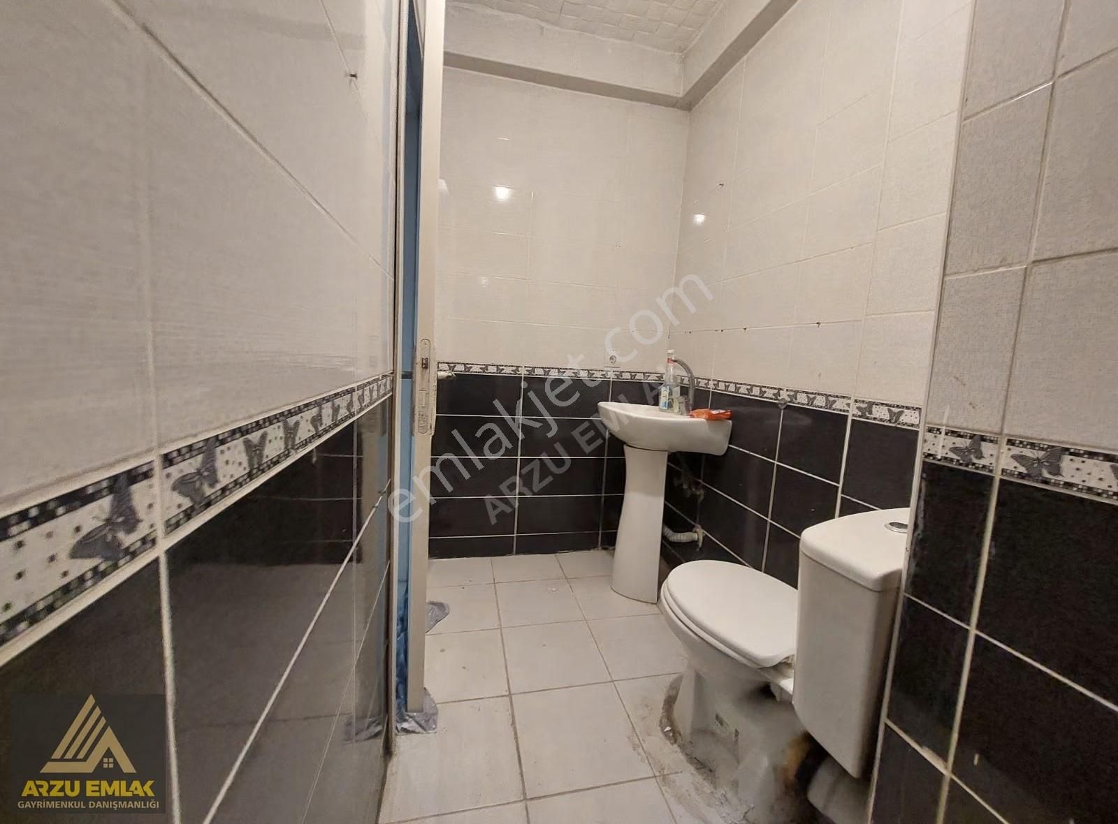 Arzu Emlaktan Zübeydehanım Mah Kiralık 2+1 Kot1 Daire - Görsel 13