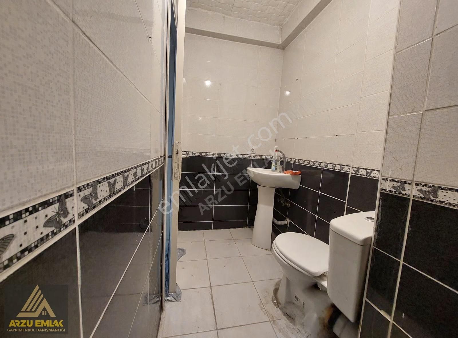 Arzu Emlaktan Zübeydehanım Mah Kiralık 2+1 Kot1 Daire - Görsel 11