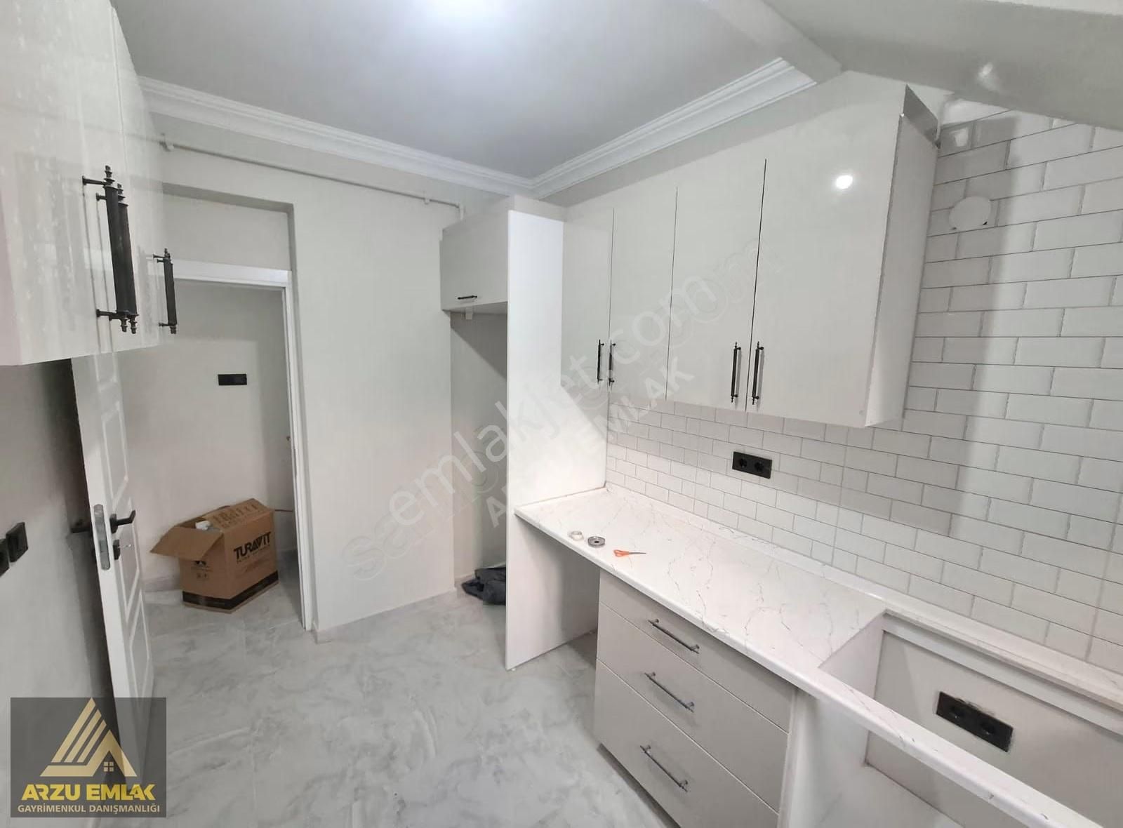 Arzu Emlaktan 75.yıl Mah İstiklal Okulu Yanı2+1 Satılık Bahçekat - Görsel 4