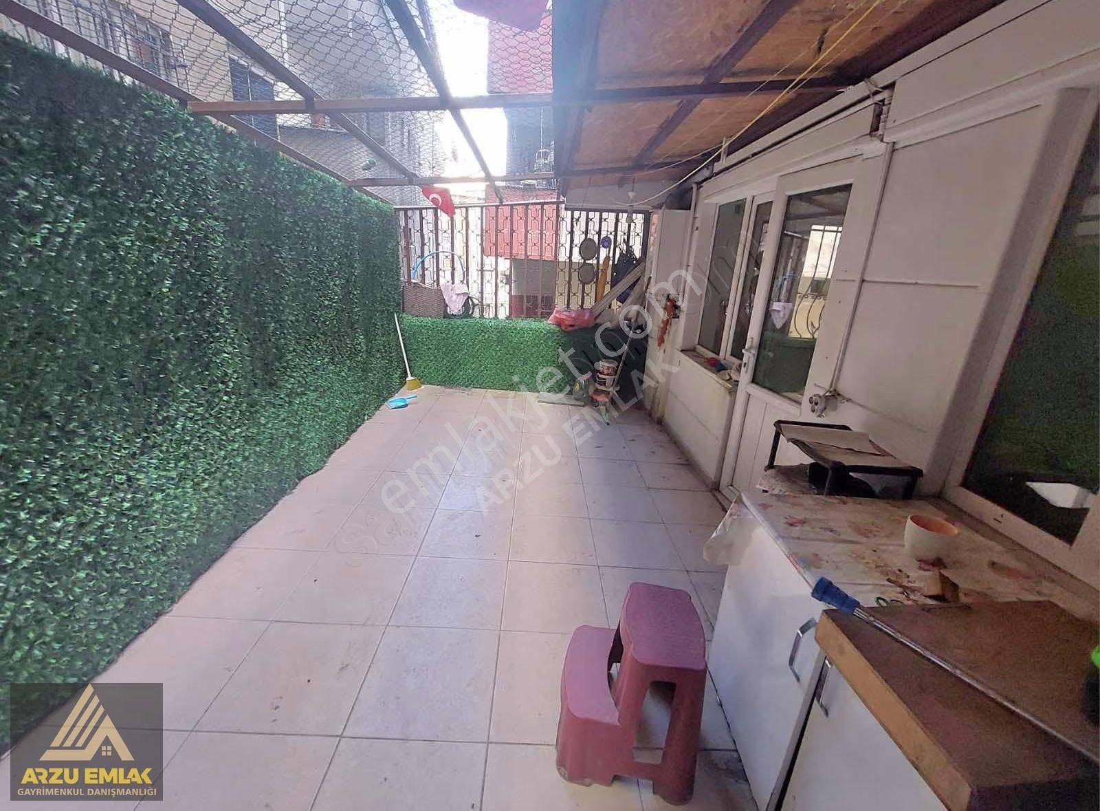 Arzu Emlak'tan Zübeyde Hanım Mah Kiralık Giriş Altı Kot 1 Daire - Görsel 4