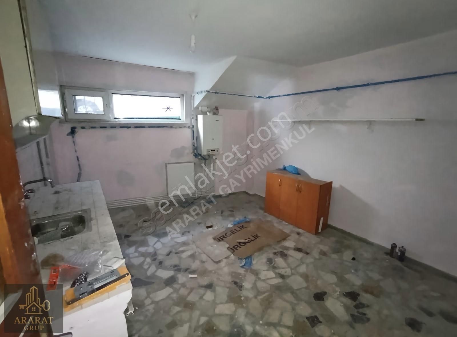 Ararat Gayrimenkul 'den Sancaktepe De Merkezi Konum Kiralık Ev - Görsel 3