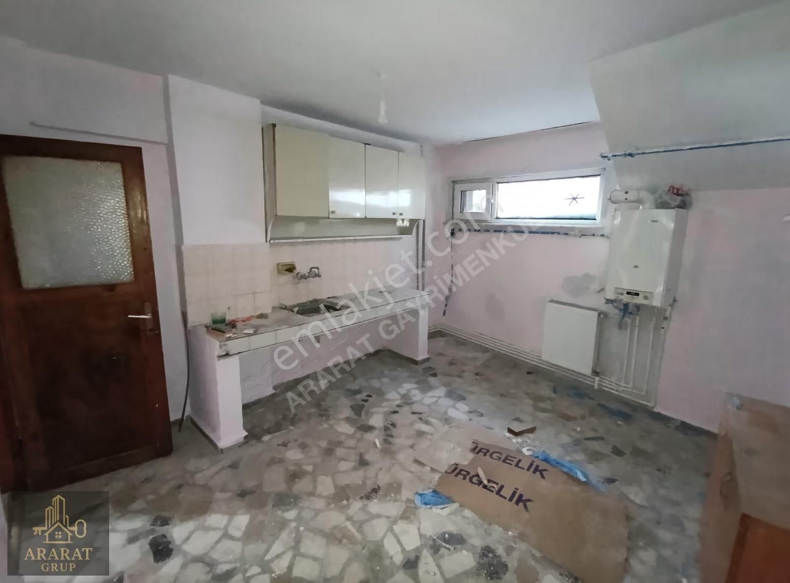 Ararat Gayrimenkul 'den Sancaktepe De Merkezi Konum Kiralık Ev - Görsel 8