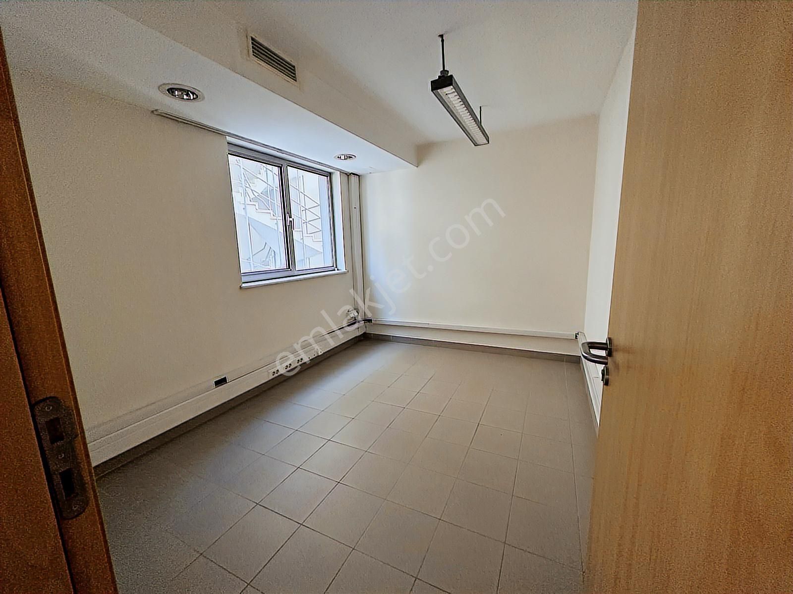 Çankaya Atakule Yakını Net 763 M2 Otoparklı Dubleks Kiralık Ofis - Görsel 30