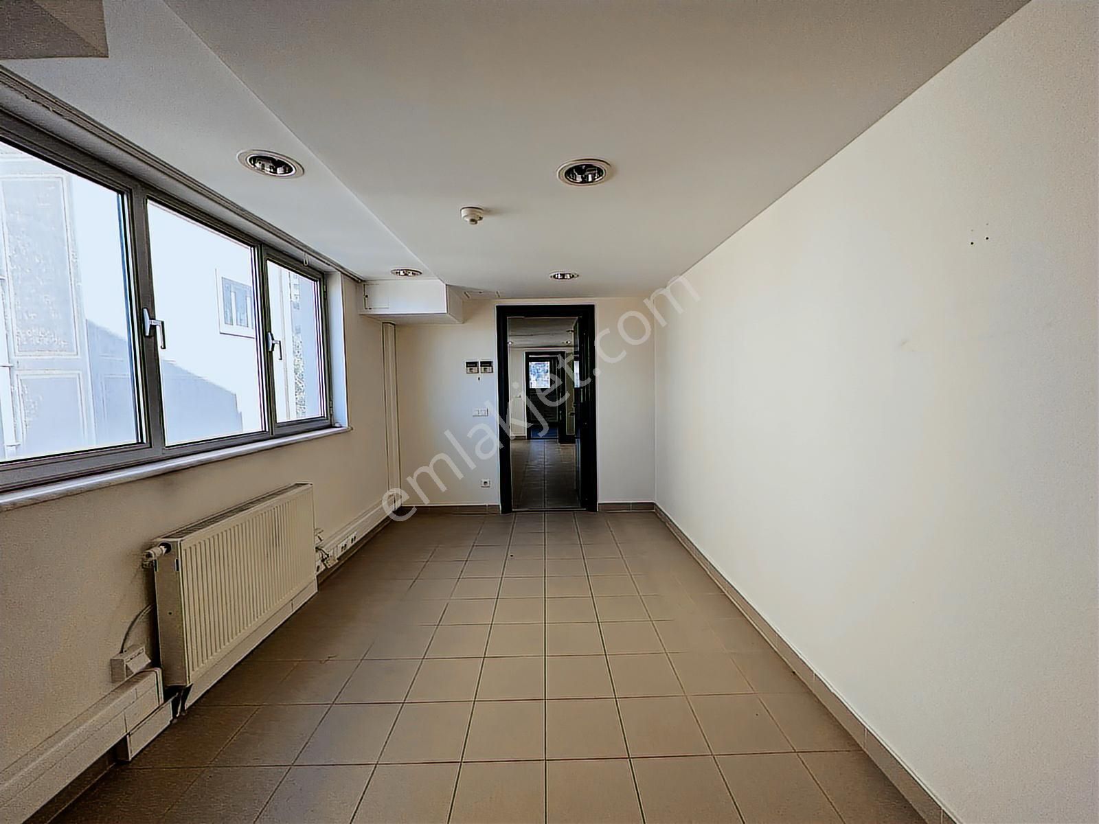 Çankaya Atakule Yakını Net 763 M2 Otoparklı Dubleks Kiralık Ofis - Görsel 3