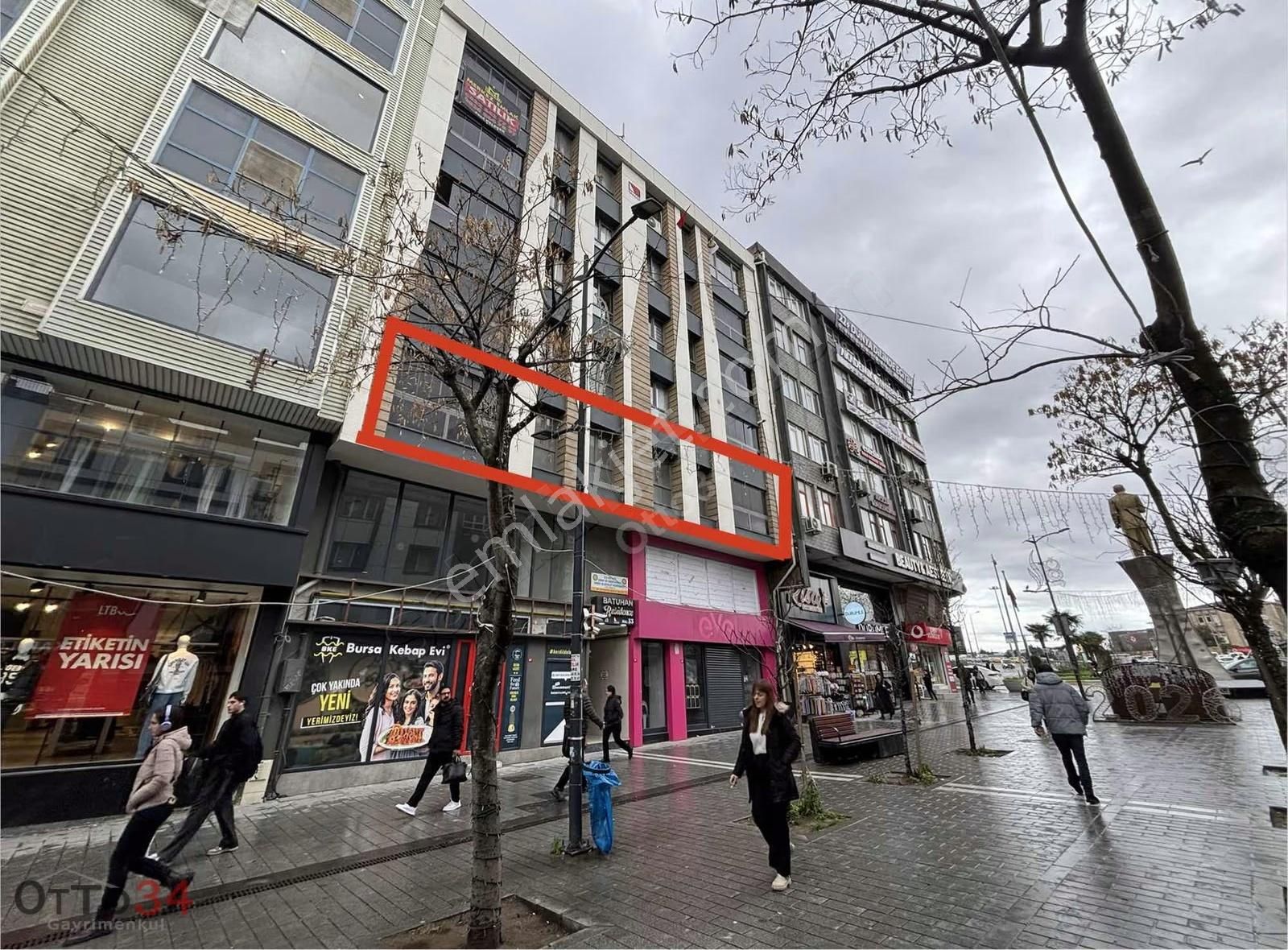 Avcılar Marmara Caddesi'nde 400m² Kiralık Tek Kat İş Yeri - Görsel 11