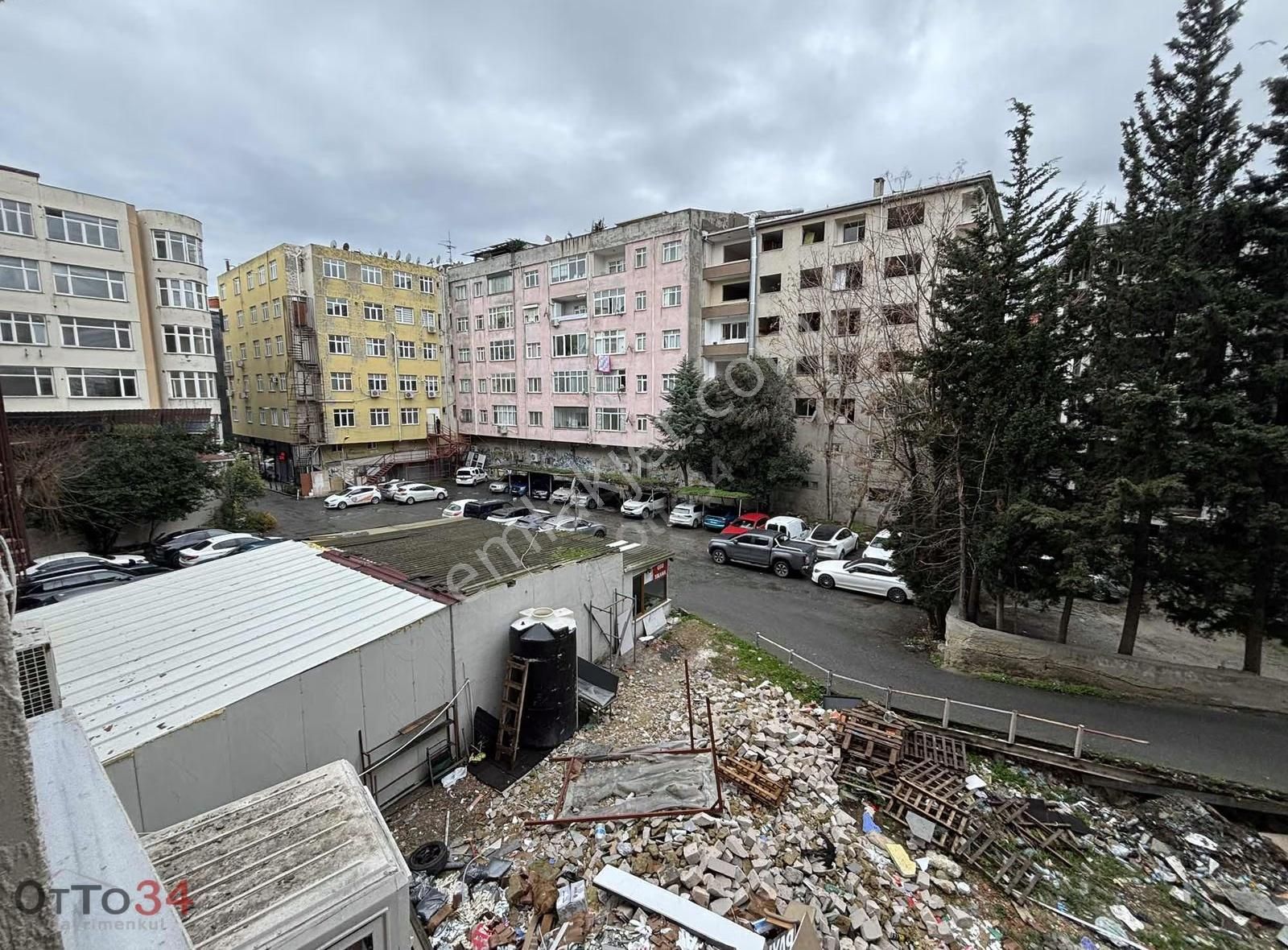 Avcılar Marmara Caddesi'nde 400m² Kiralık Tek Kat İş Yeri - Görsel 8