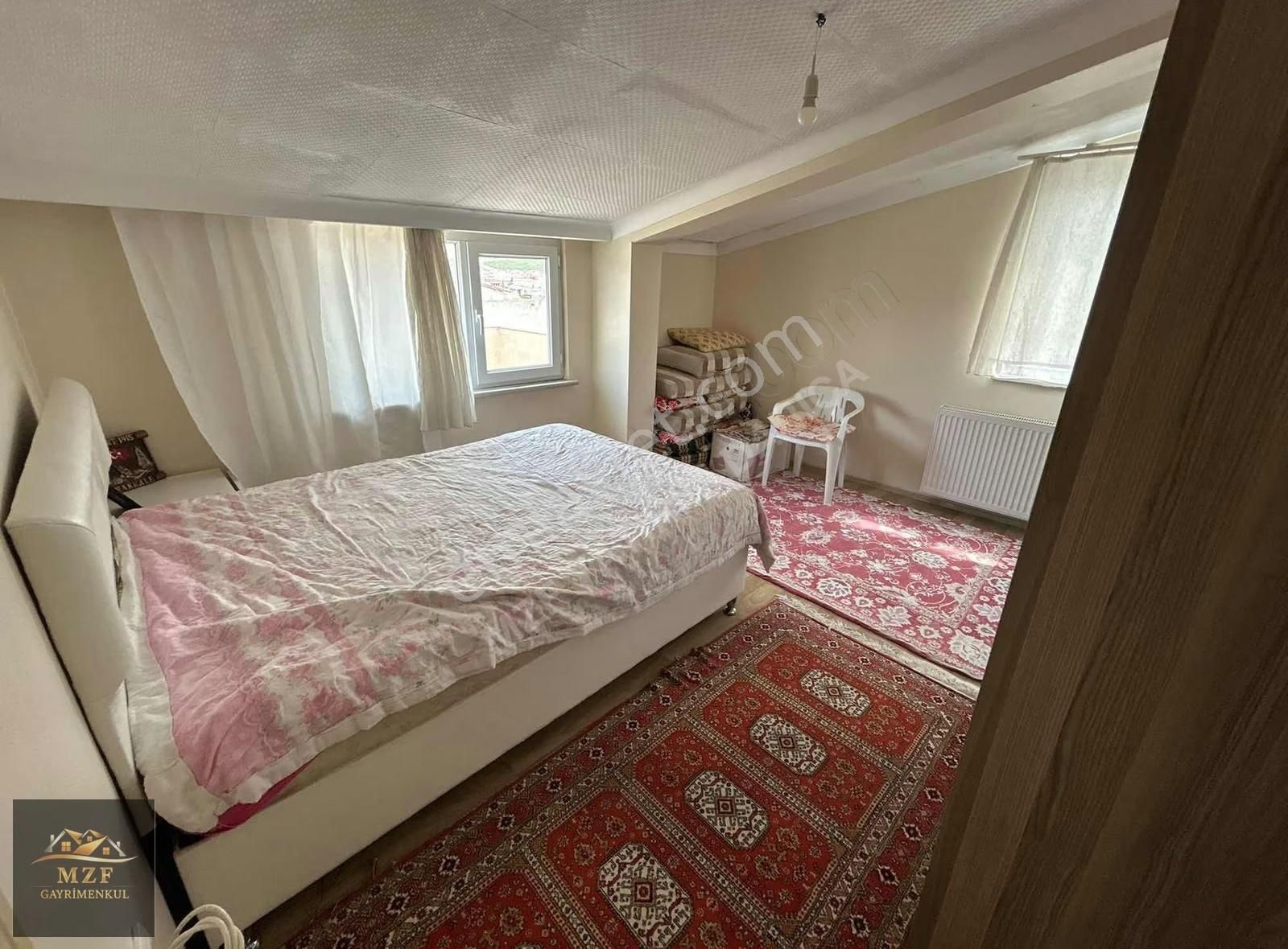 Cadde Üzeri Geniş 4+1 Üst Dubleks Daire - Görsel 12