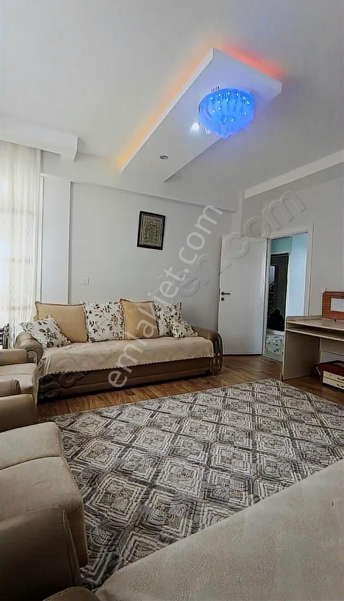 Karen Emlak Tan Bağcilarda Zana Düğün Salon Arkasında 3480 Bin - Görsel 8