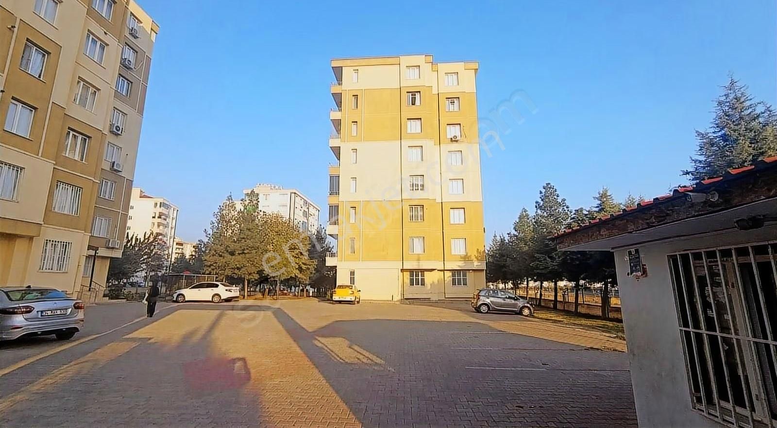 Karen Emlak Tan Bağcilarda Zana Düğün Salon Arkasında 3480 Bin - Görsel 23