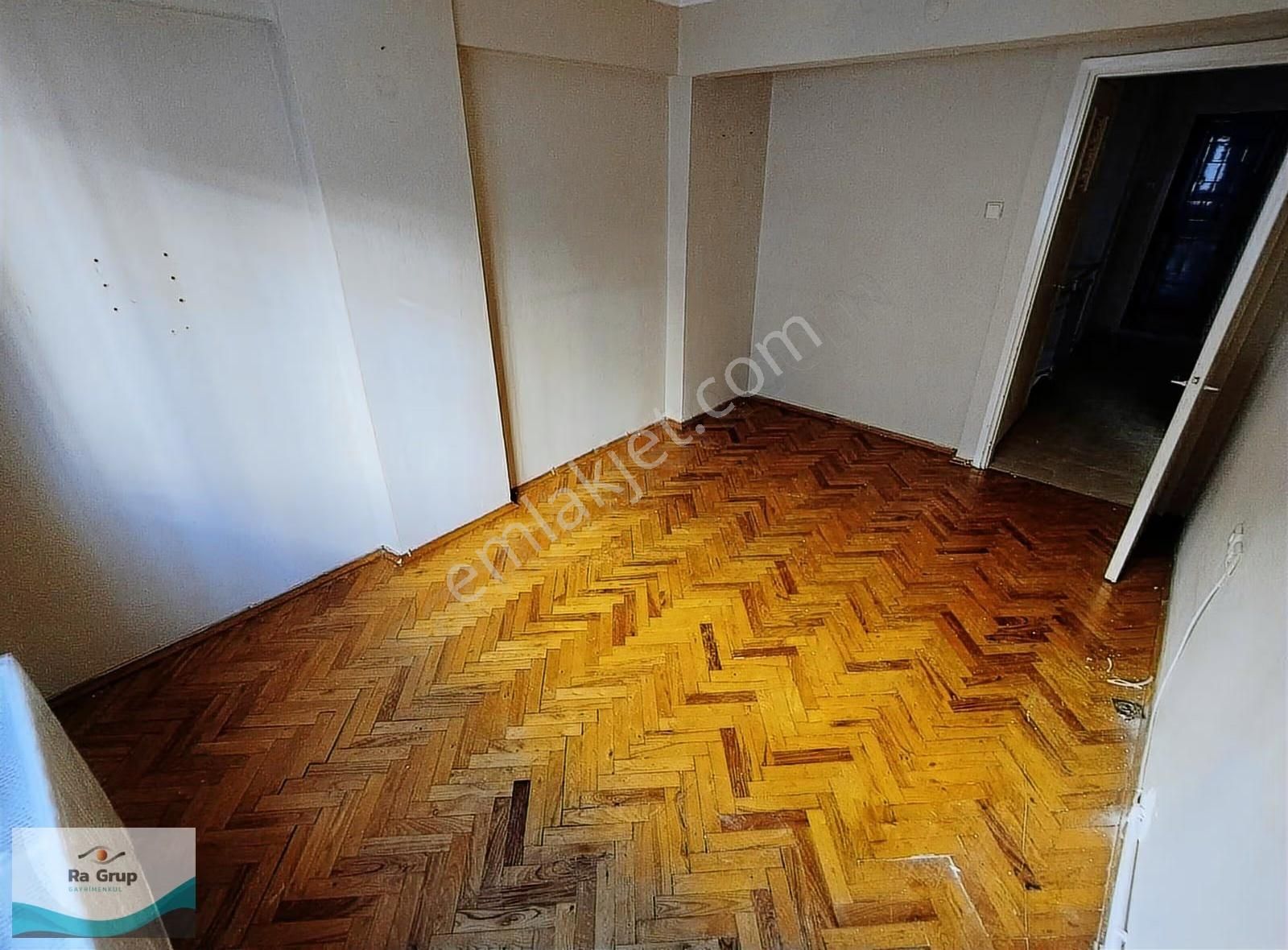 Karşıyaka Rüştü Şardağ Caddesinde Doğalgazlı 3+1 Dubleks Kiralık - Görsel 9