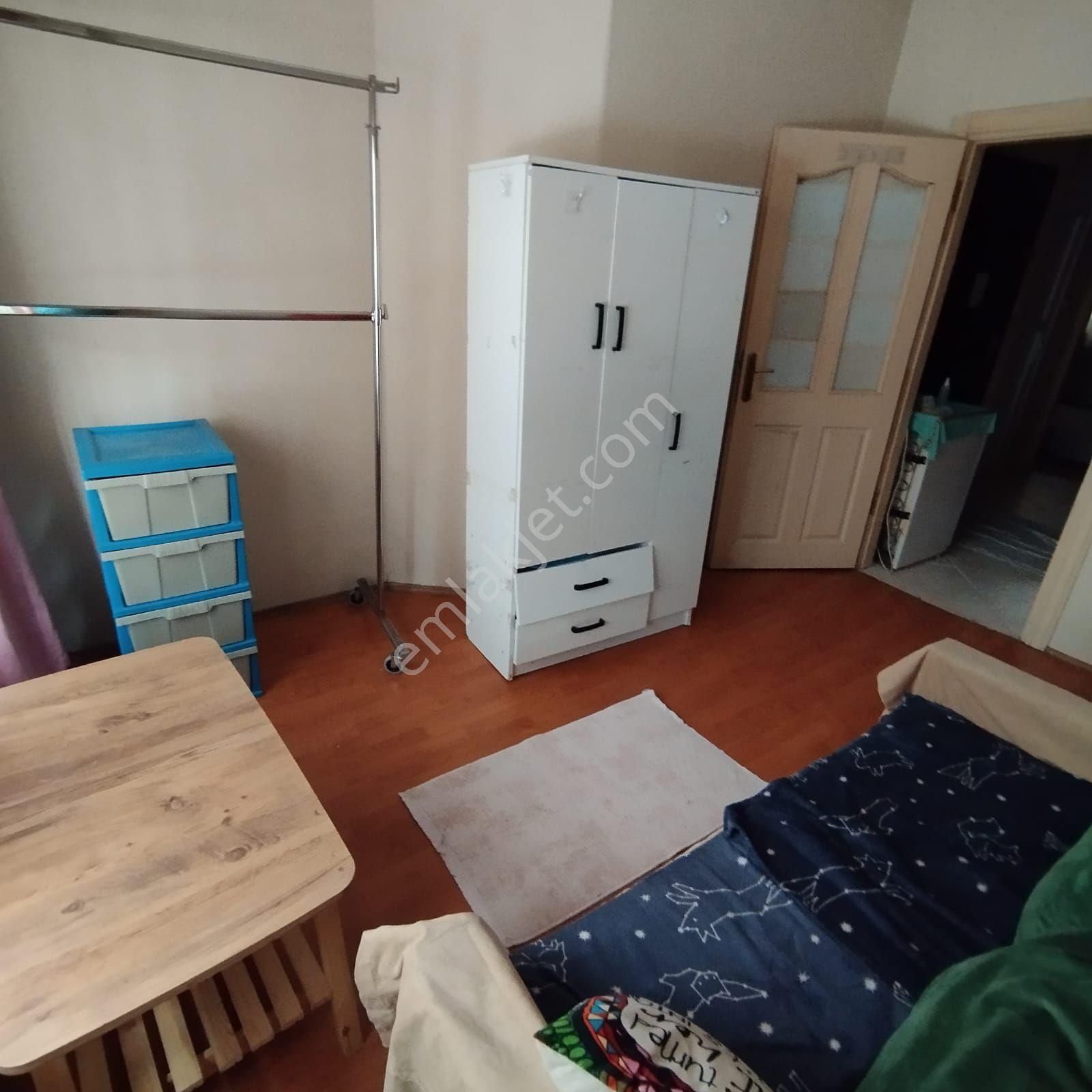 Beyoğlu Tepebaşı Işıkları Europlazaye Yakın Kiralik 1+1 Yeni Yenilenmis