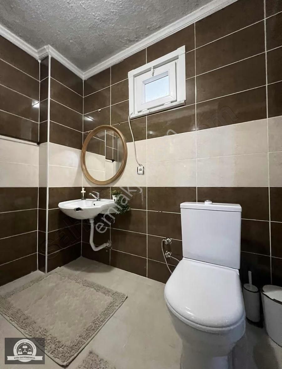 Eyüp Sultanda Satılık 3+1 Ters Dubleks 20.000 Tl Kiracılı - Görsel 18