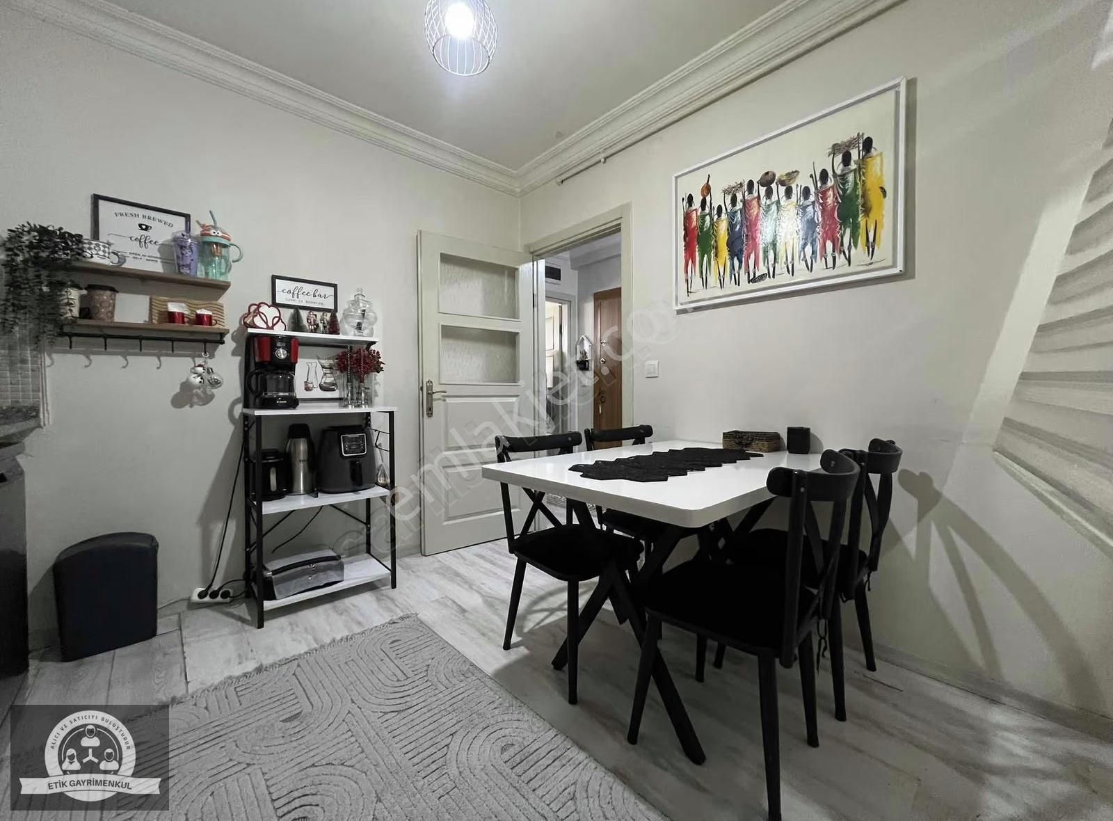 Eyüp Sultanda Satılık 3+1 Ters Dubleks 20.000 Tl Kiracılı - Görsel 8