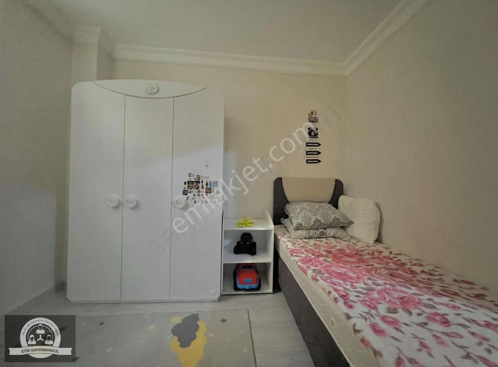 Eyüp Sultanda Satılık 3+1 Ters Dubleks 20.000 Tl Kiracılı - Görsel 13