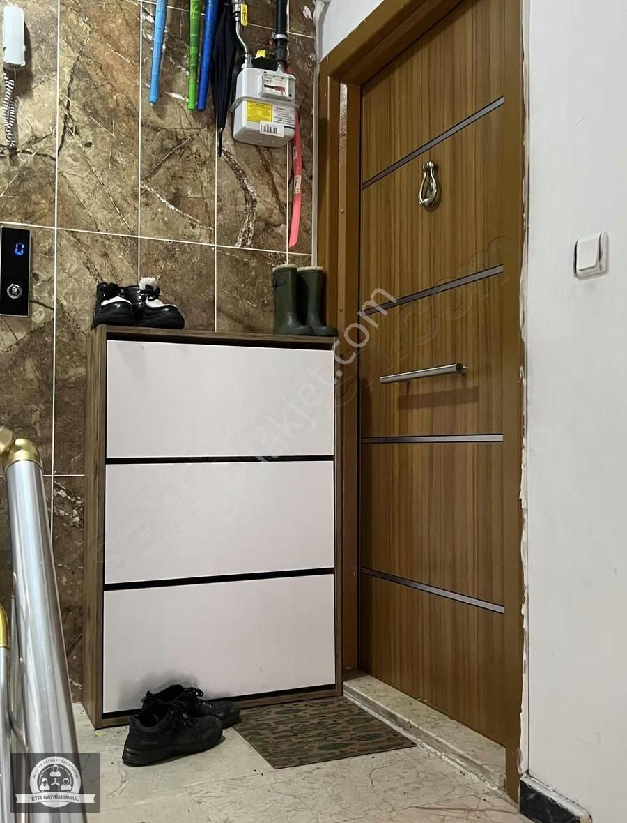Eyüp Sultanda Satılık 3+1 Ters Dubleks 20.000 Tl Kiracılı - Görsel 17