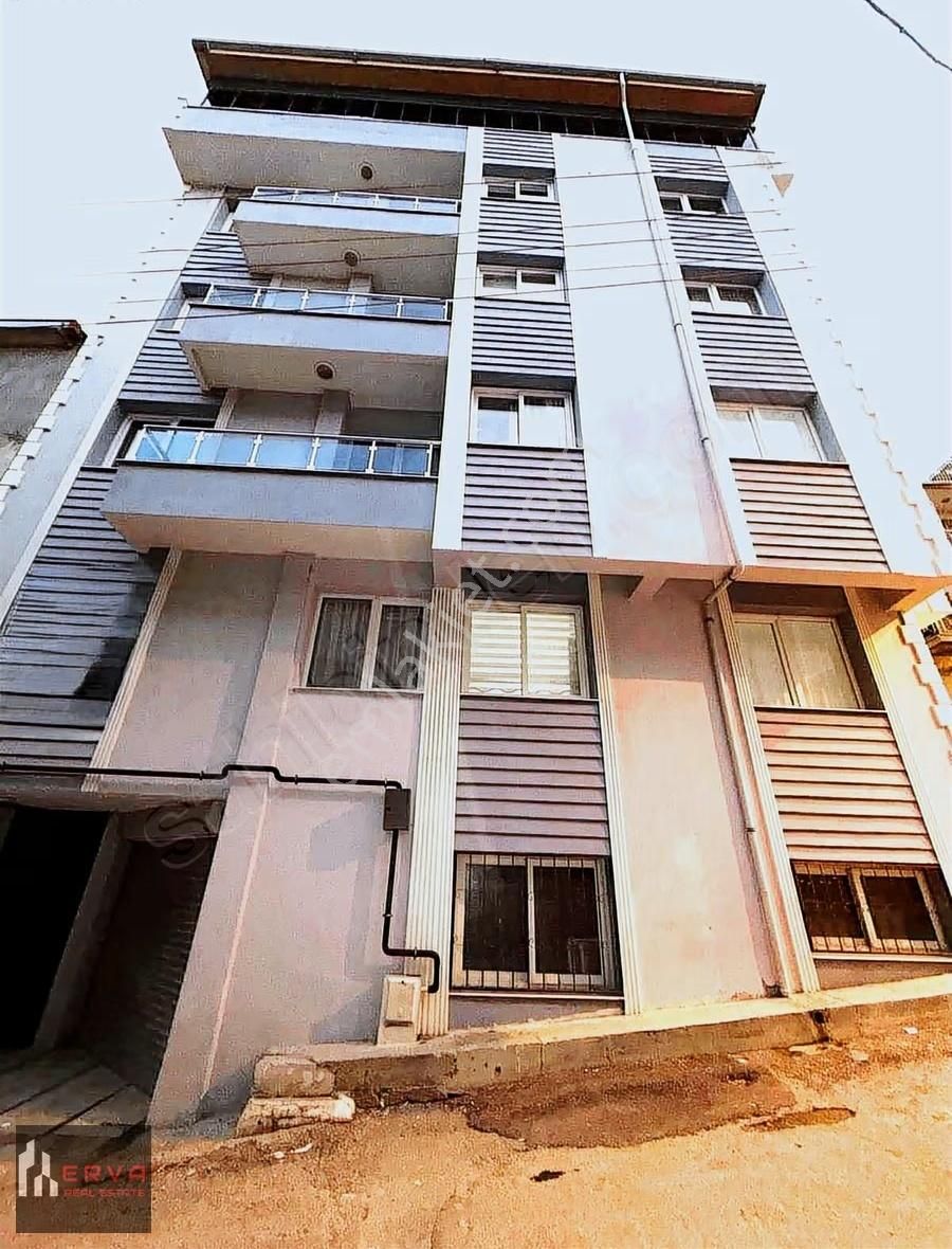 Karabağlar Ali Fuat Cebesoyda 3+1 Satılık Daire