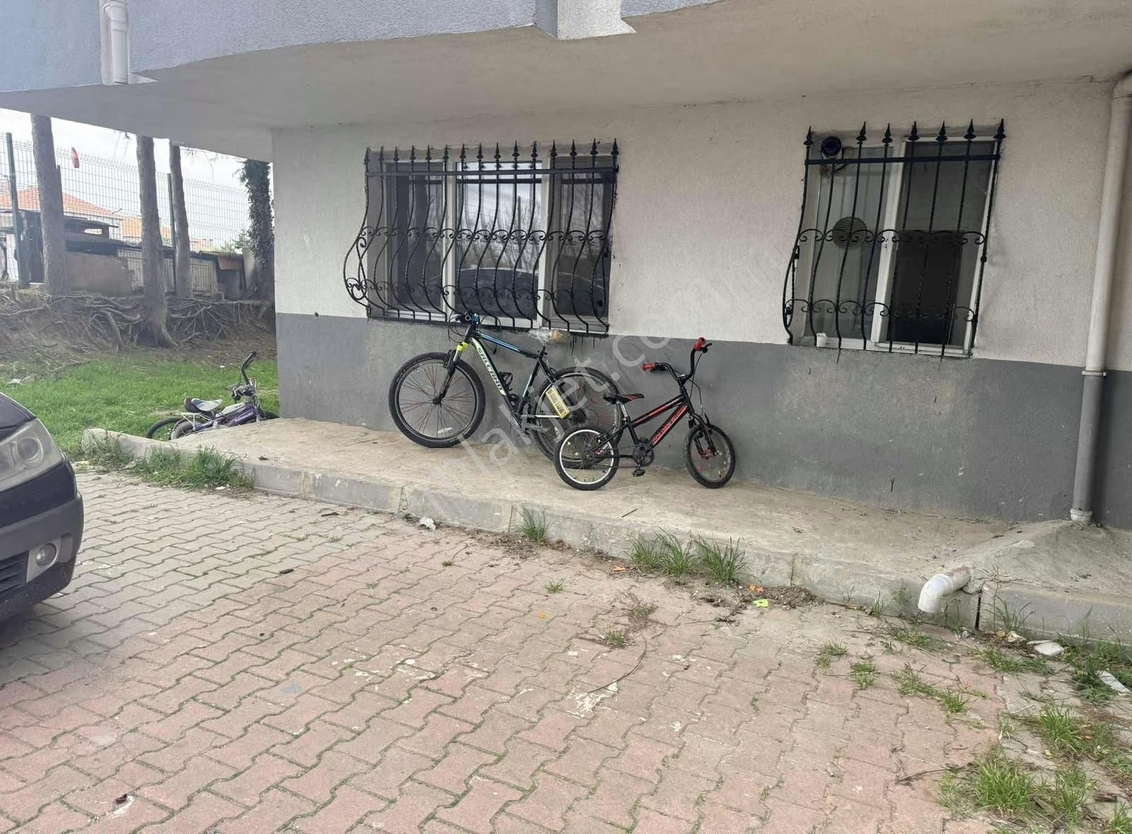 Site İçi Uygun Fiyata 2+1 Bahçe Kat Daıre