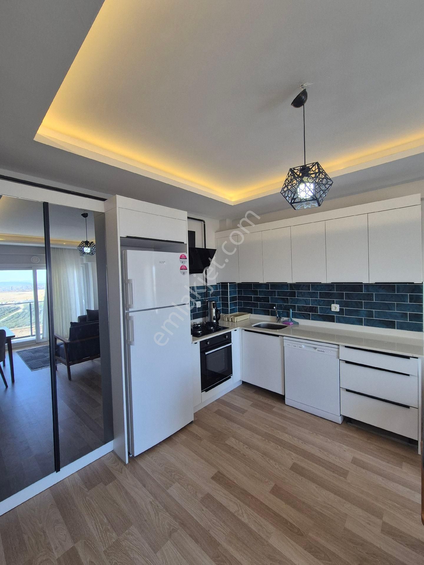 Bulvar Üzeri 1+1 Full Ve Sıfır Eşyalı Site İçi Güvenlikli Kiralık Daire - Görsel 3