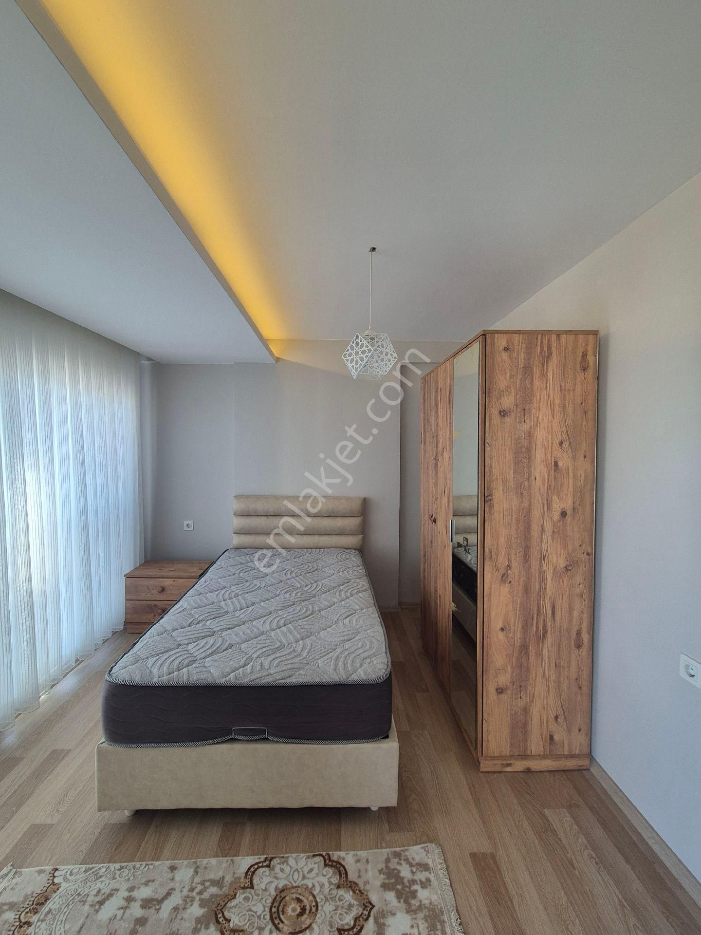 Bulvar Üzeri 1+1 Full Ve Sıfır Eşyalı Site İçi Güvenlikli Kiralık Daire - Görsel 11
