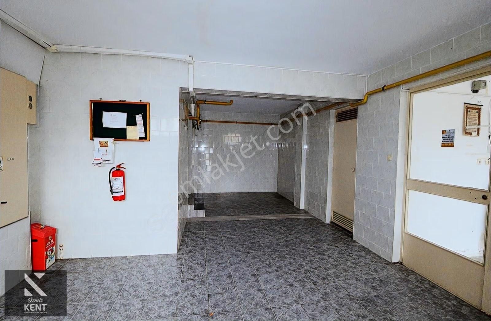 Bayraklı Adalet Mah. 110 M2 Satılık 2+1 Daire - Görsel 7