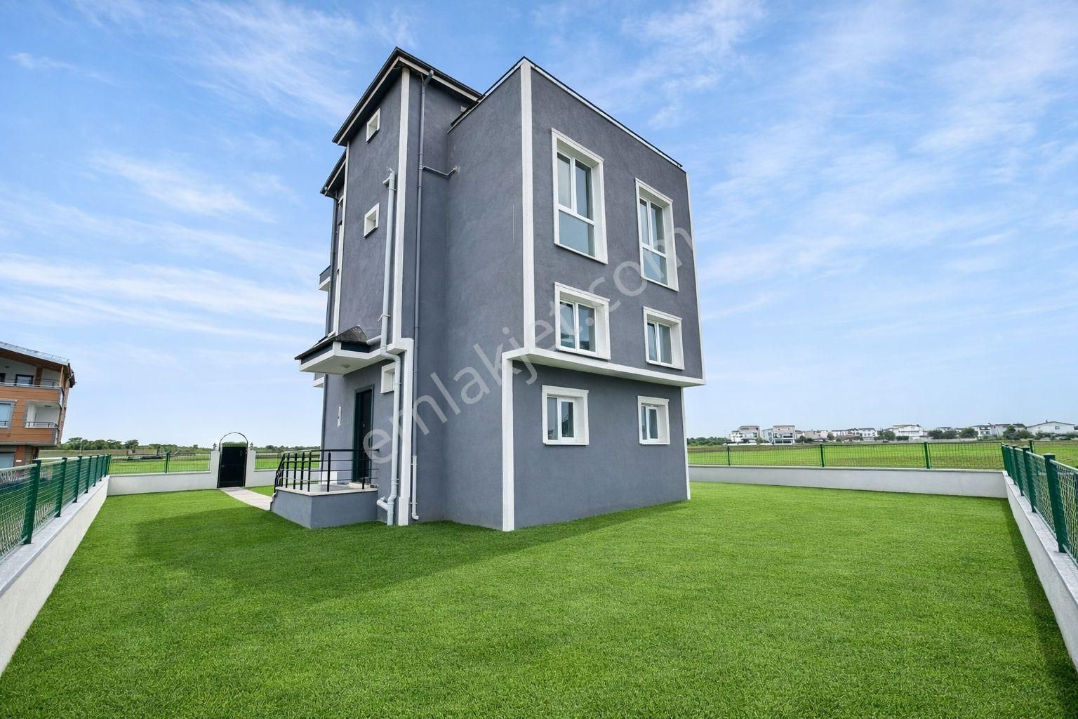 Demireller- Denize Yürüme Mesafesinde Müstakil Villa - Görsel 2