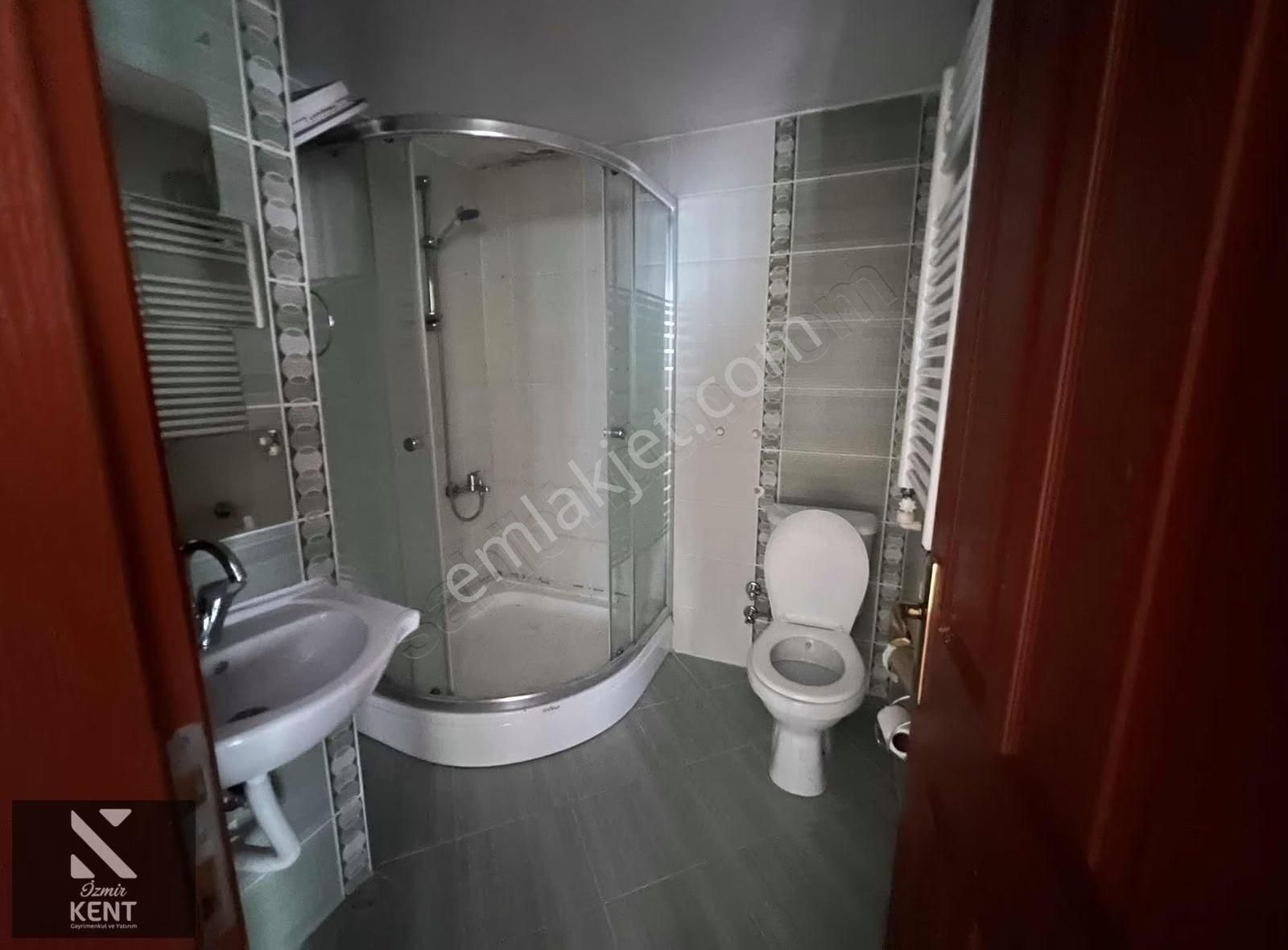 Kemalpaşa M. Akif Ersoy 3+1 Kiralık 150 M2 Daire - Görsel 9