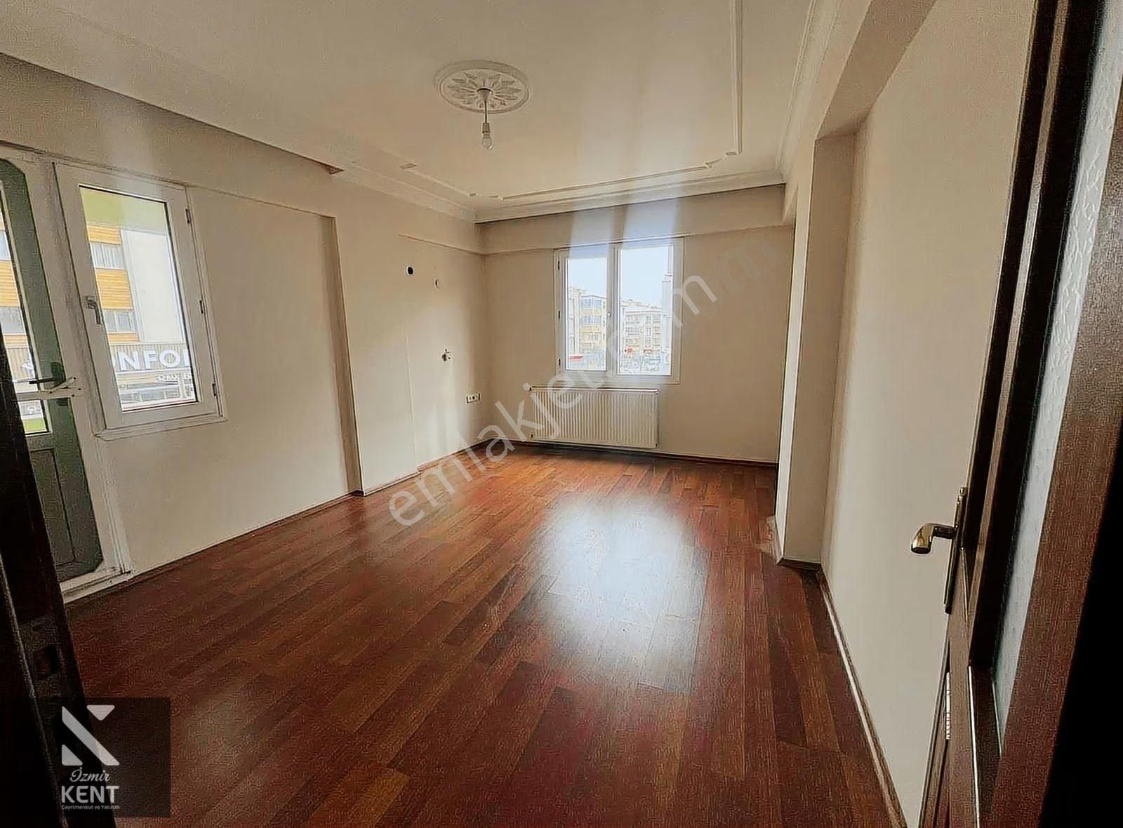 Kemalpaşa M. Akif Ersoy 3+1 Kiralık 150 M2 Daire - Görsel 3