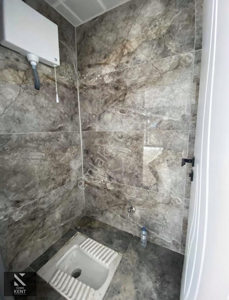 Bornova Mevlana Mah. Kiralık 70 M2 Dükkan - Görsel 5