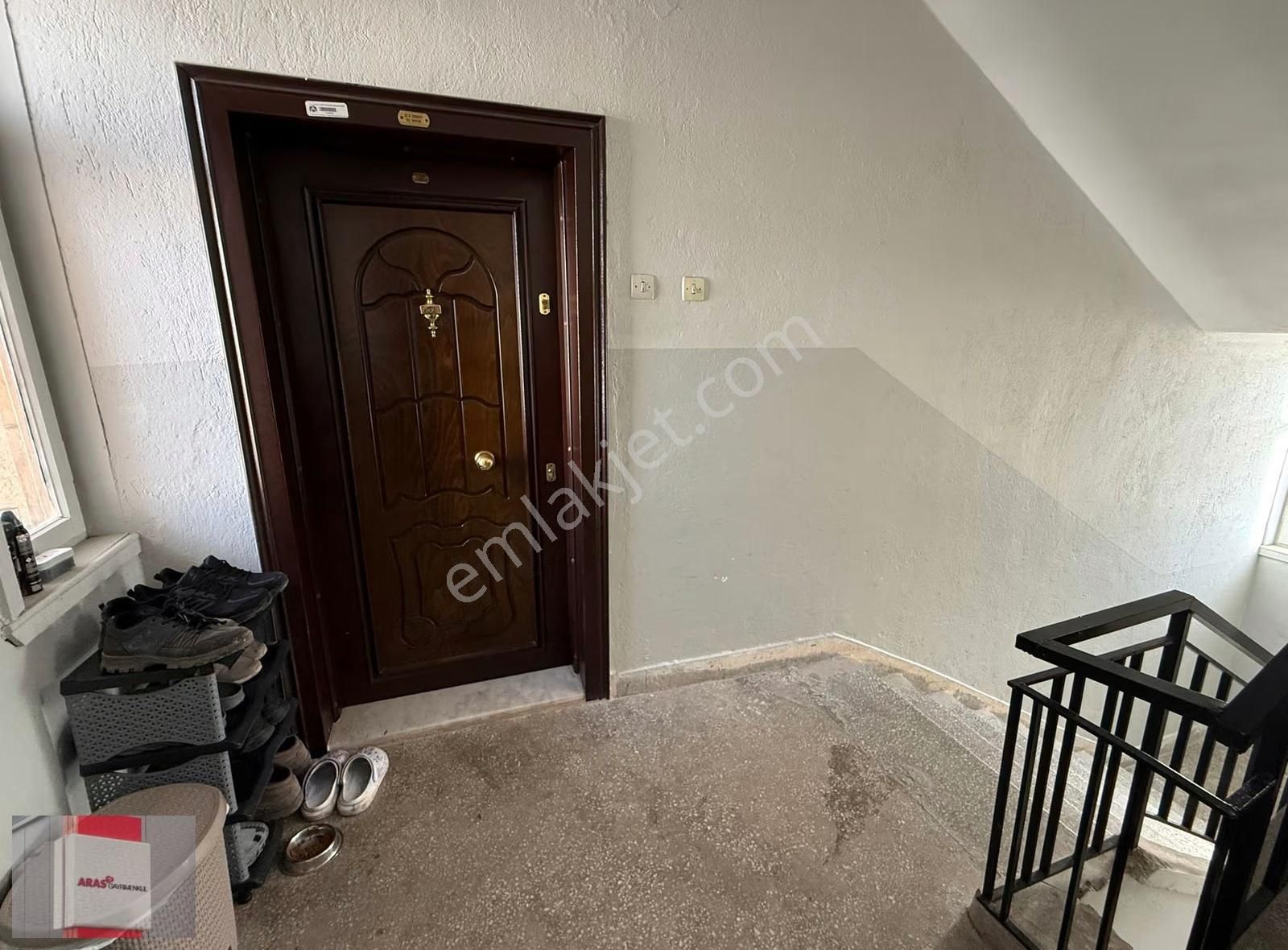 Sancak Mahallesinde Kocakonutlar Semti Ara Kat Bakımlı 3+1 Daire - Görsel 12