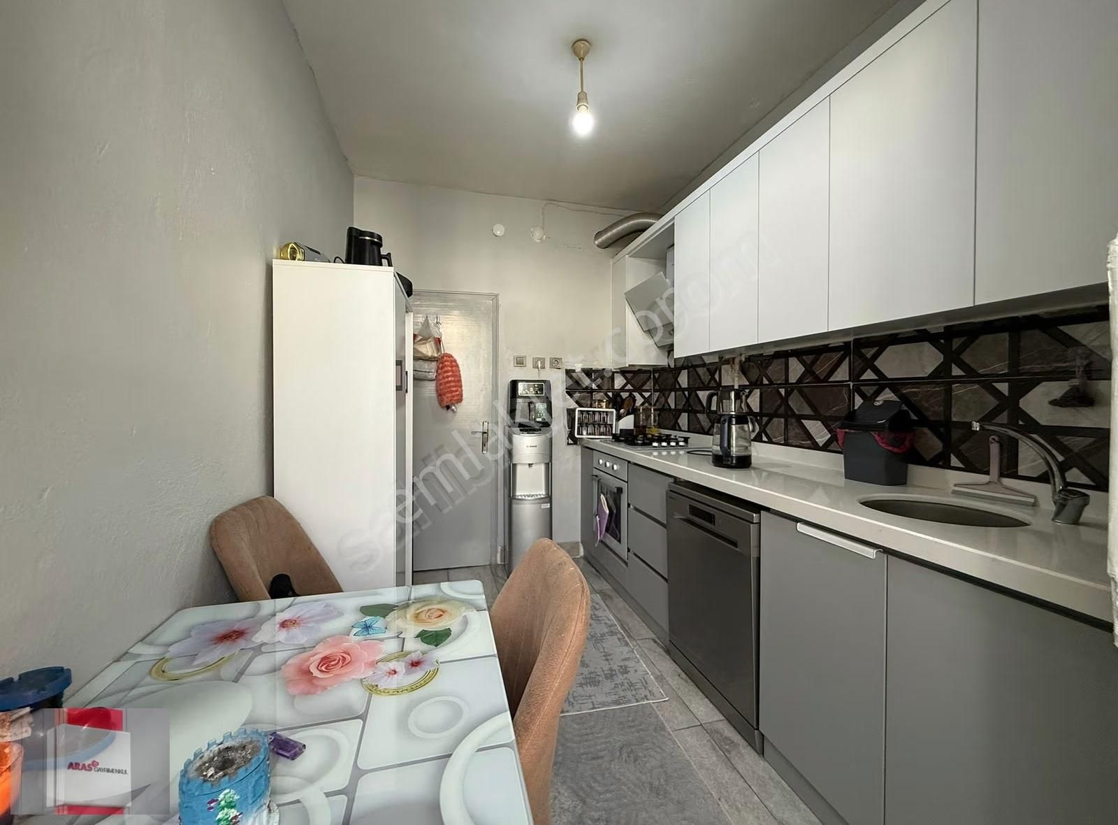 Sancak Mahallesinde Kocakonutlar Semti Ara Kat Bakımlı 3+1 Daire