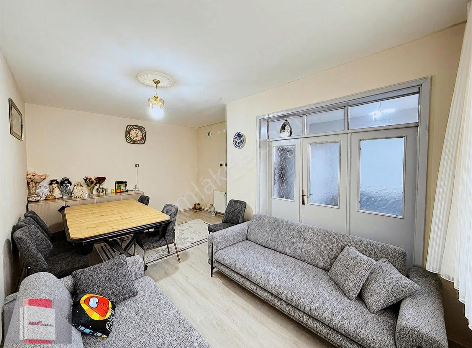 Sancak Mahallesinde Kocakonutlar Semti Ara Kat Bakımlı 3+1 Daire - Görsel 13