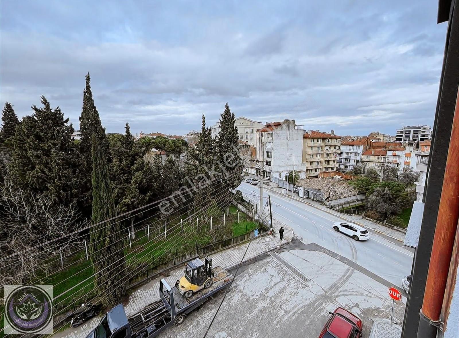 Balıkesir Soma Caddesi Üzeri Sıfır Eşyalı 1+1 Kiralık Daire - Görsel 11